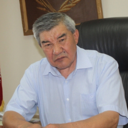 Мамлекеттик ишмер Үсөн Сыдыков каза болду