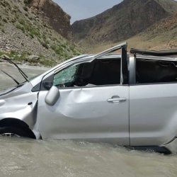 СҮРӨТ - Алайда автоунаа сууга кулап, эки адам көз жумду