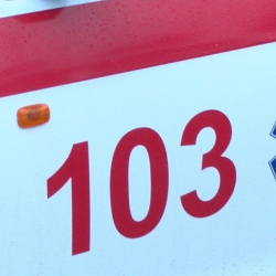 ВИДЕО - В Бишкеке в маршрутном такси скончался 30-летний парень