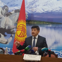 Акылбек Жапаров экономикага ӨК режимин киргизүү тууралуу үн катты