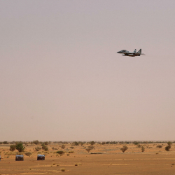 Өзбекстан Афганистандын 22 учагы менен 24 тик учагын мажбурлап кондурду