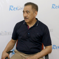 Артур Медетбеков: 