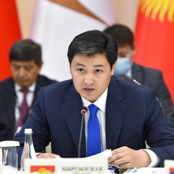 СҮРӨТ - Улукбек Марипов: 