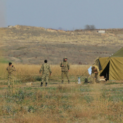 Армения заявила об обнаружении тел трех военных на границе с Азербайджаном