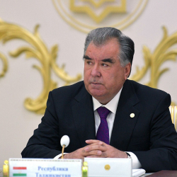 Президенттик аппаратта, элчиликте, ири банкта... Эмомали Шариповичтин 9 баласы 9 мамлекеттик ишти аркалайт