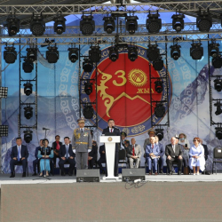 Президент Садыр Жапаров: Мы хотим сделать Кыргызстан стабильной, многонациональной страной, где каждый гражданин чувствует себя счастливым и защищенным