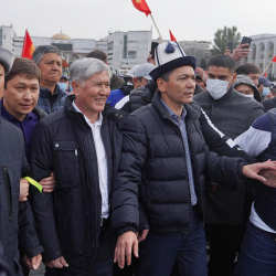 Света Тойгонбаева: «Бийликти алмаштырып, Атамбаевди түрмөдөн чыгарып, президент кылабыз деген топтор бар»