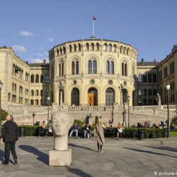 Норвегия: Шайлоодо оппозиция жеңишке жетти