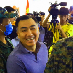 Равшан Жээнбеков: Сотторду соттойбуз