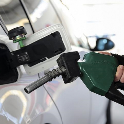 В Кыргызстане цены на бензин выше, чем в России