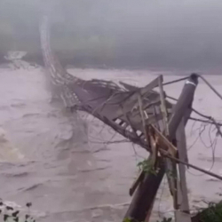 ВИДЕО - Сочиде катуу жамгыр жаады