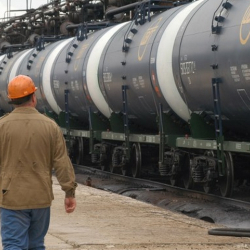 Туркменистан стал вторым крупнейшим поставщиком бензина в Узбекистан