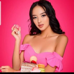 Лазат Нуркожоева с размахом отметила 21-летие