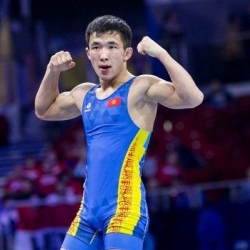 Жоломан баатыр! Президент поздравил Жоломана Шаршенбекова с серебряной медалью