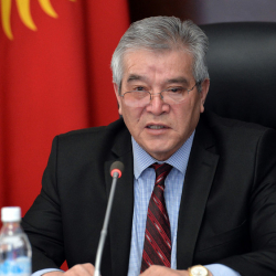 Сүйүнбек Касмамбетов мамлекеттик катчы кызматына дайындалды