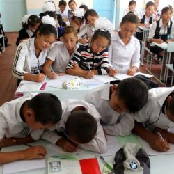 В Кыргызстане не хватает около 670 школ