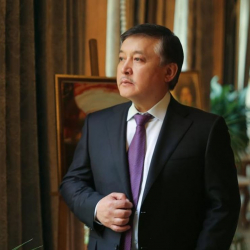 Ахматбек Келдибеков баштаган “Азаттык” партиясы кимдерге коркунуч жаратууда?