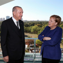 Эрдогандын элчилер тууралуу эскертүүсүнө Берлин кабатырлык билдирди