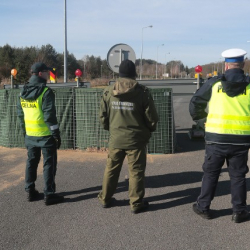 Польша менен чек арасына аскерлерин Германия эмнеге жөнөттү?