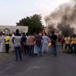 ВИДЕО - Суданда аскерий төңкөрүш. Премьер-министр камалды