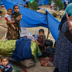 Япония выделит $65 млн для помощи афганским беженцам в соседних странах