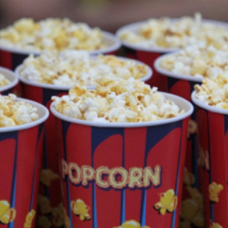 Диетолог назвала популярное лакомство, полезное для сосудов и сердца