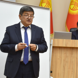 Акылбек Жапаров Бажы кызматынын жаңы жетекчиси кандай милдет менен дайындалганын айтты