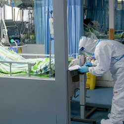 Коронавирус: Кытай эмнеден кооптонууда?