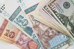 В Таджикистане подешевел доллар США