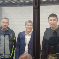 Атамбаевдин соту кийинкиге калтырылды