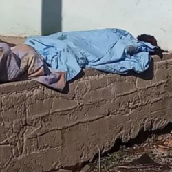 Орусияда баласы апасынын сөөгүн шаар мэриясынын имаратына алып келген