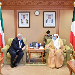 Кыргызстандын Кувейттеги элчиси Азамат Карагулов Аль-Жахра провинциясынын губернатору менен жолукту