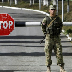 Жээнбек Кулубаев: «Кыргыз-тажик чек арасы боюнча сүйлөшүүлөр бир айда эки жолу өтүп жатат»