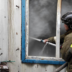 Цехтен чыккан өрттөн 4 жашар кыз мерт болду