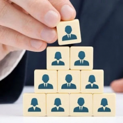 Кыргызстан: 1-5-ноябрдагы кадрдык өзгөрүүлөр