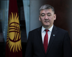 Студенттердин үгүт ишине катышканы үчүн ОшМУнун ректору кызматтан алынды