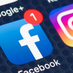 Түркмөнстандын окутуучулары соцтармактарды колдонбоого милдеттендирилди