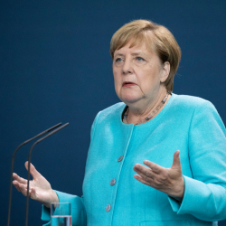 Ангела Меркель мигранттар маселесин Минскинин 