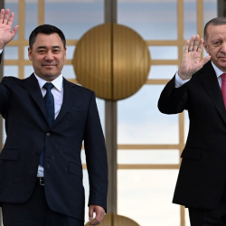 Садыр Жапаров Режеп Тайып Эрдоган менен жолукту. Эмне жөнүндө сүйлөштү?