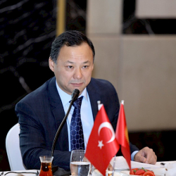 Казакбаев Түрк мамлекеттер уюмунун 8-саммити боюнча билдирүү жасады