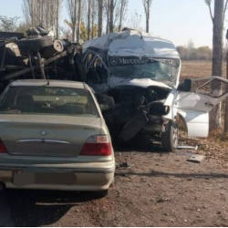 Кара-Суу районундагы жол кырсыгы. Министрлик жабыркагандардын абалы тууралуу маалымат берди