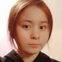 13 жаштагы Адинай Жаныбекова изделүүдө