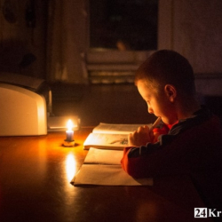 Тажикстан тургундары электр энергиясы өчүрүлүп жатканына даттанууда