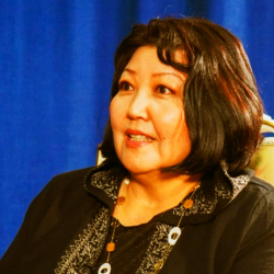 Начались «беззубые» теледебаты между кандидатами в депутаты