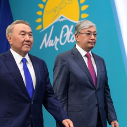 Назарбаев Nur Otan партиясынын төрагалыгынан кетээрин айтты