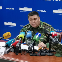 Шамурза Бөрүкулов: “Камчыбек Кыдыршаевич, Акаевдин келип, Бакиевдин келбей жатканы, Бабанов, Сариевдердин боштондукта жүрүшү, ал эми Асылбек Жээнбековдун абакта олтурушу...”