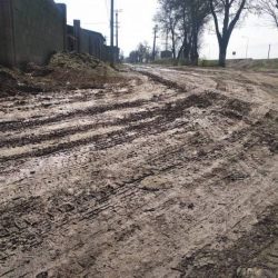 Жол бузулгандагы ылай (же кыргызды кыйнаган кызыкчылыктар кагылышы)