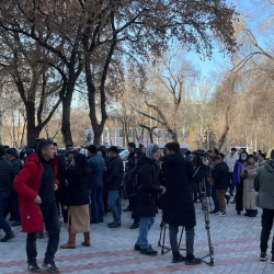 Шайлоого нааразы саясатчылардын биригүүсү, ызычуусу убактылуу болчу