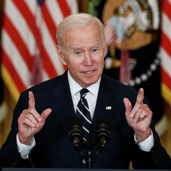 ВИДЕО - Байден АКШнын чыныгы президентин атады