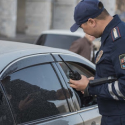 Жол кырсыгы болгон жерден из жашырган айдоочуга айып салынат. Көлөмү